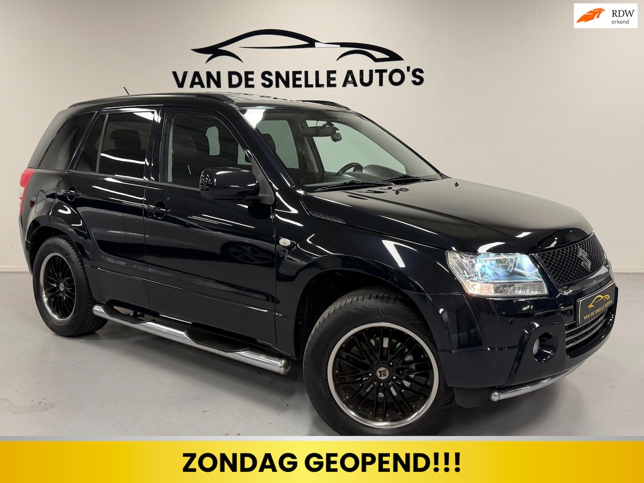 Suzuki Grand Vitara - 2.0-16V High Executive AUTOMAAT/XENON/PANO/1eEIG - AutoWereld.nl