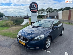 Volvo V40 - 2014 * 1.6 D2 Momentum * Export & Handel only