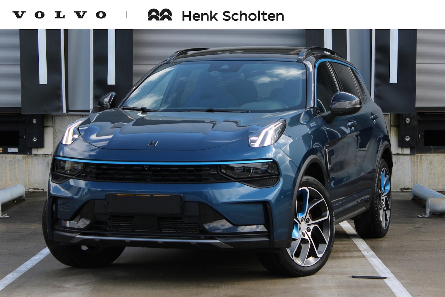 Lynk & Co 01 - | Panoramadak | Verwarmbare voorstoelen | Adaptieve cruise control | Apple carplay/Android - AutoWereld.nl