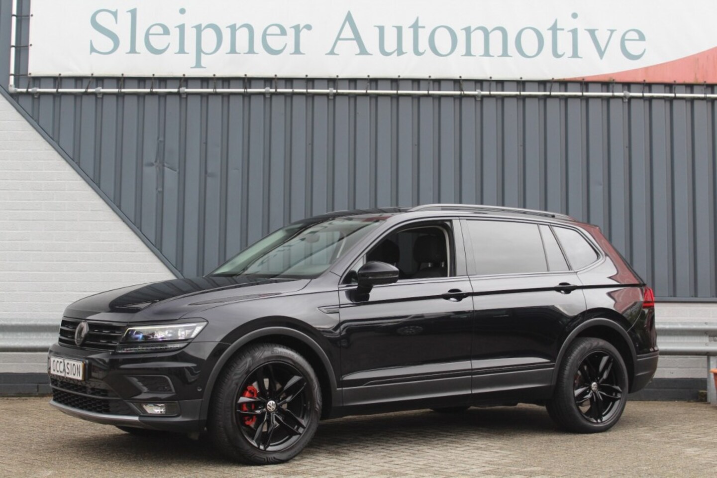 Volkswagen Tiguan - 1.4 TSI CL. 7P/ Automaat / Navigatie / Black-Edition - AutoWereld.nl