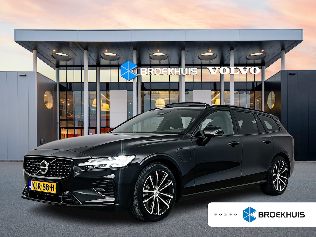 Volvo V60 - T8 Recharge Plus Dark | 18" Allseason | Trekhaak | Panoramadak | Head-Up | 360 Camera | El - AutoWereld.nl