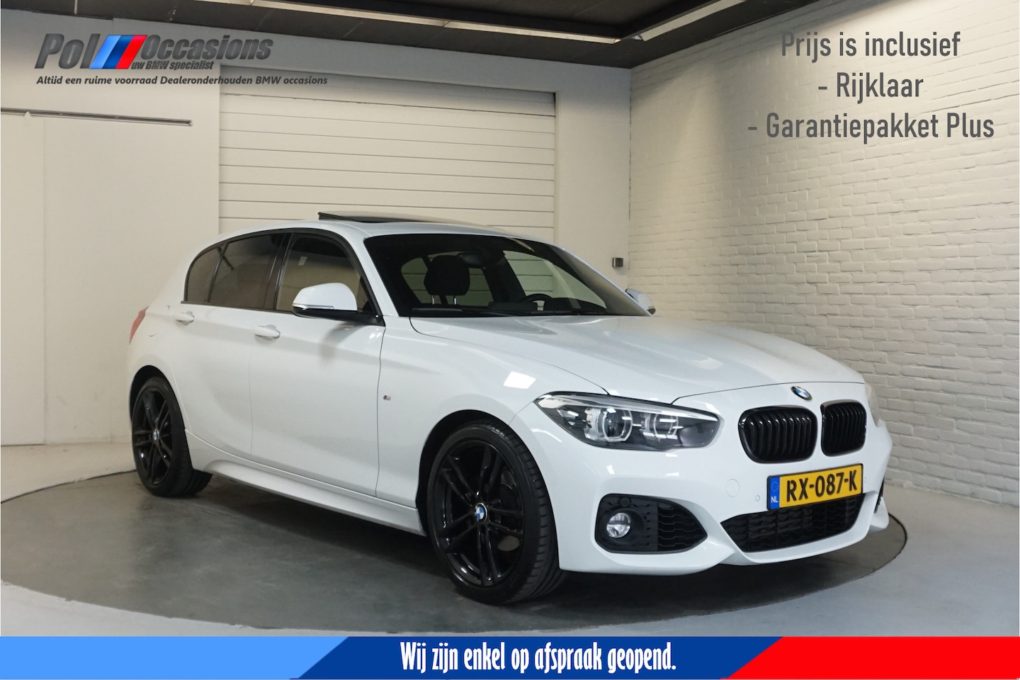 BMW 1-serie - 118i M-Pakket | Automaat | Schuif/kantel | Carplay - AutoWereld.nl