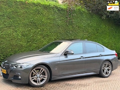 BMW 3-serie - 330e Centennial RIJDSUPER/DAK/AUTOMAAT/LEER/APK