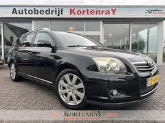 Toyota Avensis Wagon - 2.0 VVTi Business Pro vol opties/airco/cruise control/vol leder bekijk de info en foto's