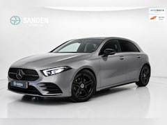 Mercedes-Benz A-klasse - 180 AMG Line|LED|Sfeerverlichting|Navi|Applecarplay|Camera|Sportstoelen|18inch
