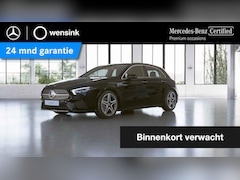 Mercedes-Benz A-klasse - 180 Premium Plus | AMG | Panoramadak | Widescreen | Rijassistentiepakket | Stoelverwarming