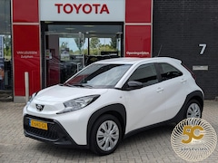 Toyota Aygo X - Play NL-AUTO 100% DEALER OH APPLE & ANDROID AIRCO CRUISE CONTROL