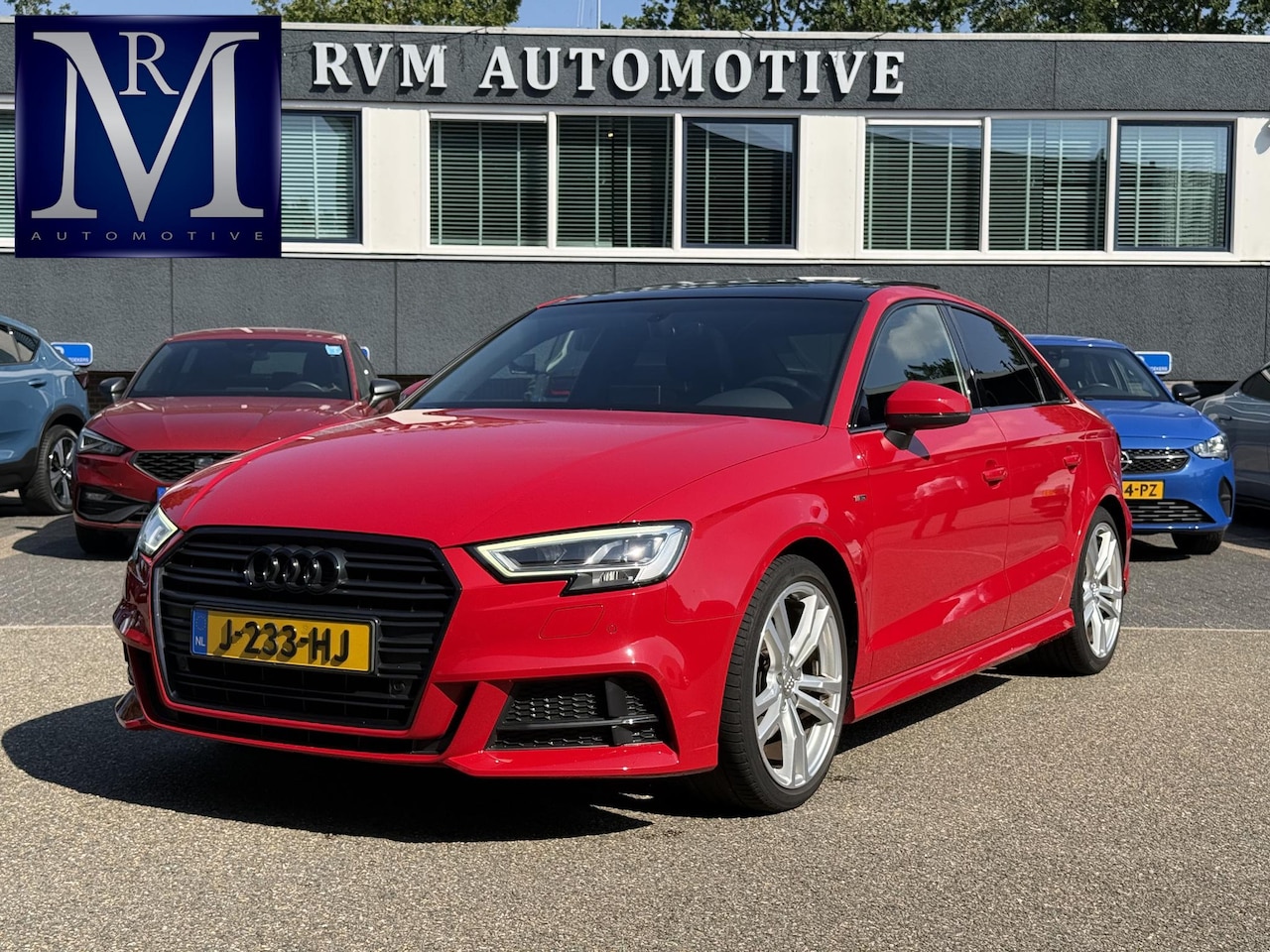 Audi A3 Limousine - 35 TFSI CoD Advance Sport S-LINE BINNEN + BUITEN| PANO| STOELVERWARMING| LED| 2E EIGENAAR| - AutoWereld.nl