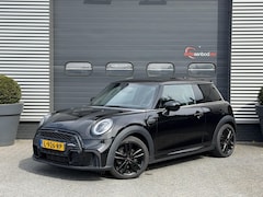 MINI 3-Deurs - 1.5 Cooper John Cooper Works | Panoramadak | Camera | Harmon Kardon | DAB |