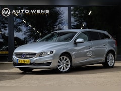 Volvo V60 - 2.0 T3 Momentum | Leder | Bi-Xenon | 66.000 km | Dealeronderhouden
