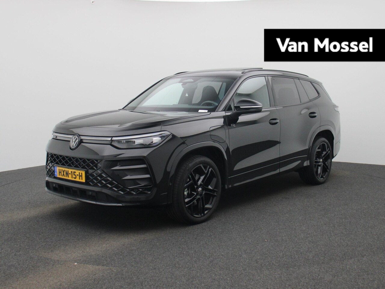 Volkswagen Tayron - 1.5 eHybrid R-Line Edition 204 PK| Origineel Nederlands | 1e Eigenaar | Panoramadak | Navi - AutoWereld.nl