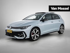 Volkswagen Golf - 1.5 eHybrid GTE 272 PK | SoH 100% | Automaat | Black Style Pakket | 360* Camera (Helicopte