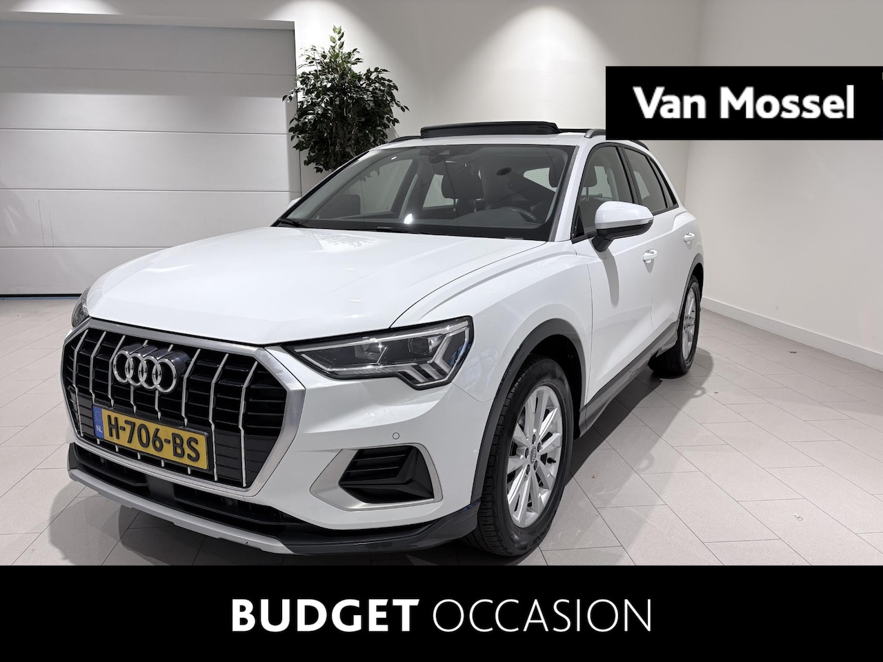 Audi Q3 - 35 TFSI Pro Line business Airco | Achteruitrij camera | Parkeerhulp voor en achter | Cruis - AutoWereld.nl