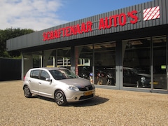 Dacia Sandero - 1.6 Lauréate met airco + trekhaak apk 29-11-2026