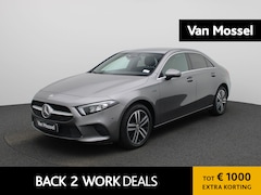Mercedes-Benz A-klasse - 250 e | Navigatie | Camera | LED Koplampen | Half Lederen Bekleding | Privacy Glass | Lich