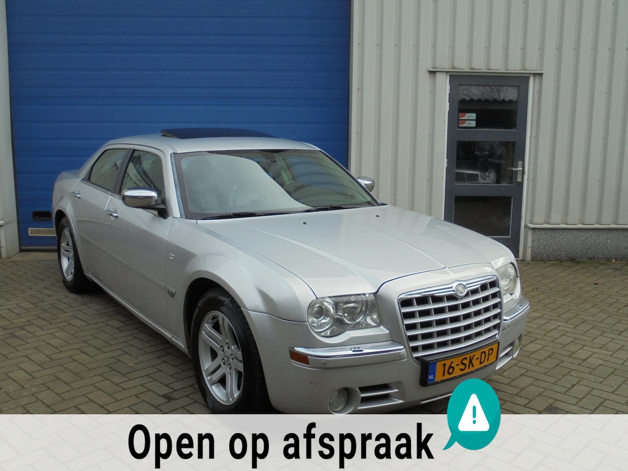 Chrysler 300C - 3.5 V6 144733 KM AANTOONBAAR - AutoWereld.nl