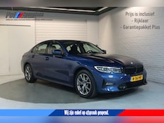 BMW 3-serie - 318i Automaat | Carplay | 2.0l 4cilinder | Sportstoel | RIJKLAAR