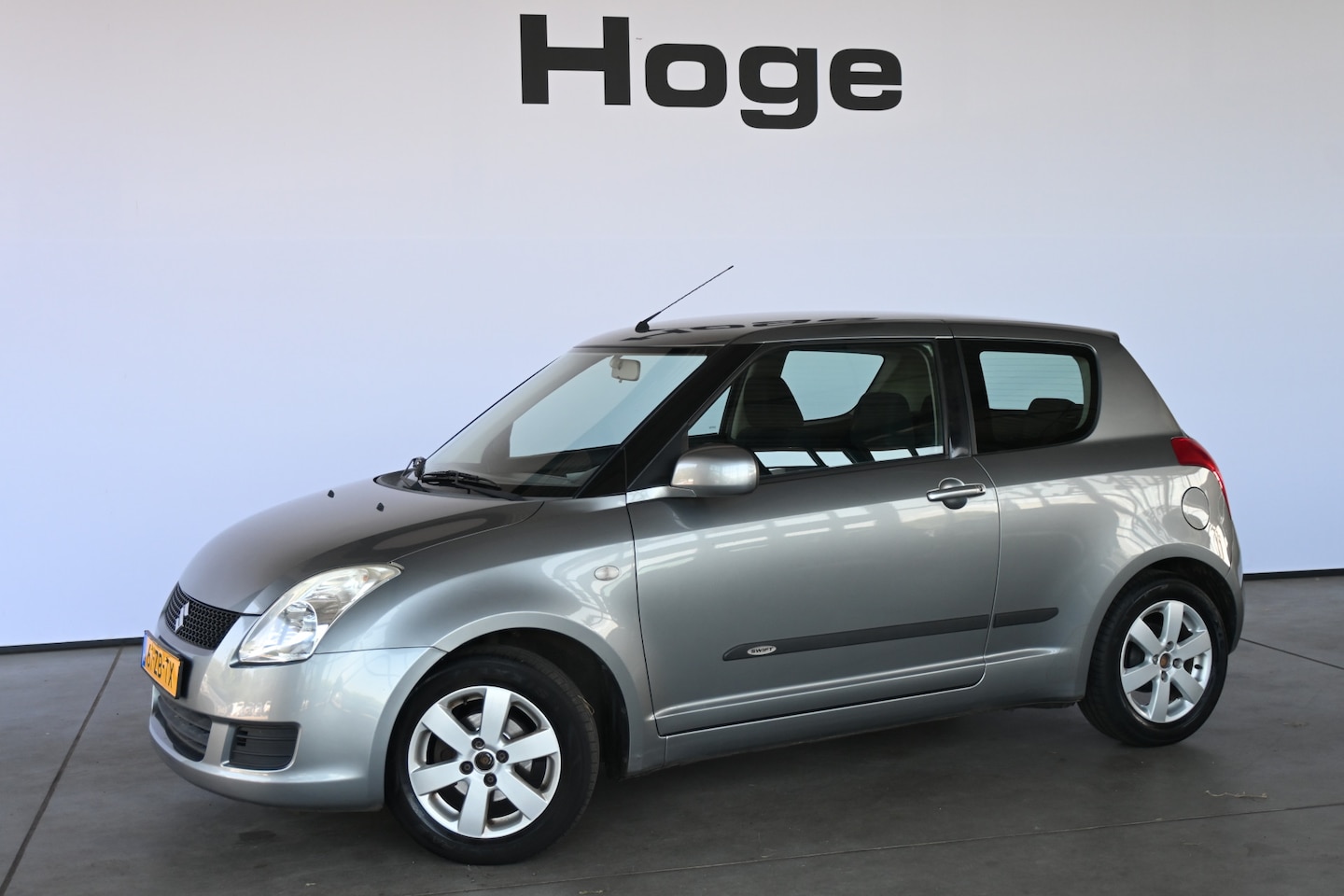 Suzuki Swift - 1.3 Cool NAP!! Airco Trekhaak Elektrisch Pakket! Direct Leverbaar! Inruil Mogelijk! - AutoWereld.nl