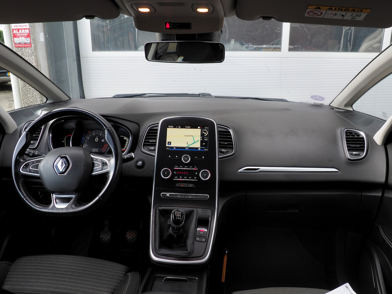 Renault Scénic - 1.2 TCe Zen CLIMA CRUISE NAVI TREKH. LM VELGEN