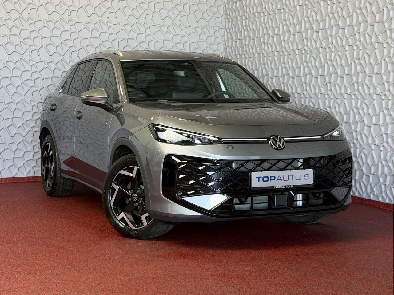 Volkswagen T-Roc - 1.5 eTsi 150PK R-LINE EDITION VW.TREKHAAK IQ LED/GRIL/LOGO STOEL/STUUR.VERW 2026 ✅Top Auto - AutoWereld.nl