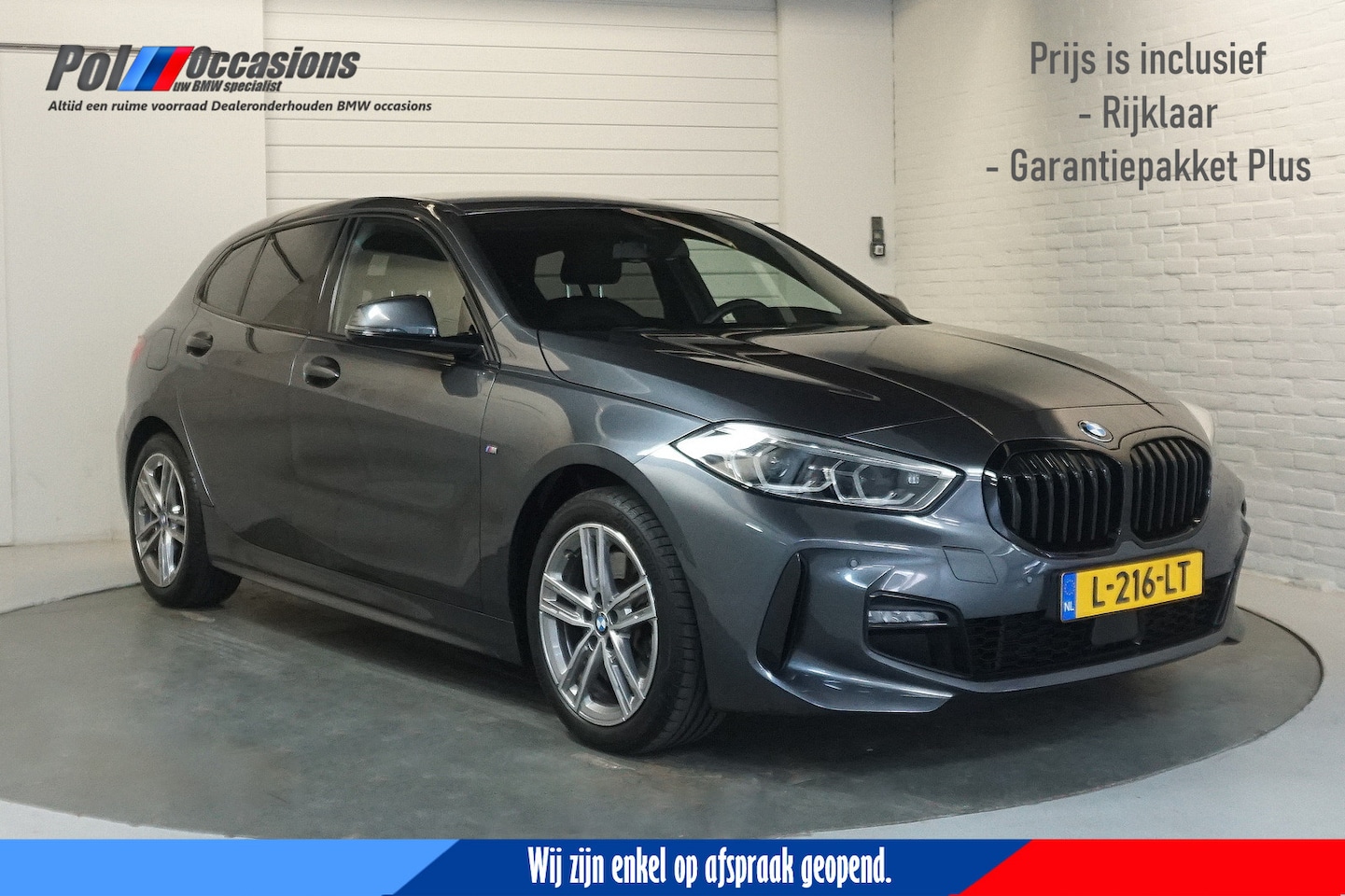 BMW 1-serie - 120i Carplay | Dealerauto | M-Pakket | Live Cockpit | 180 pk - AutoWereld.nl