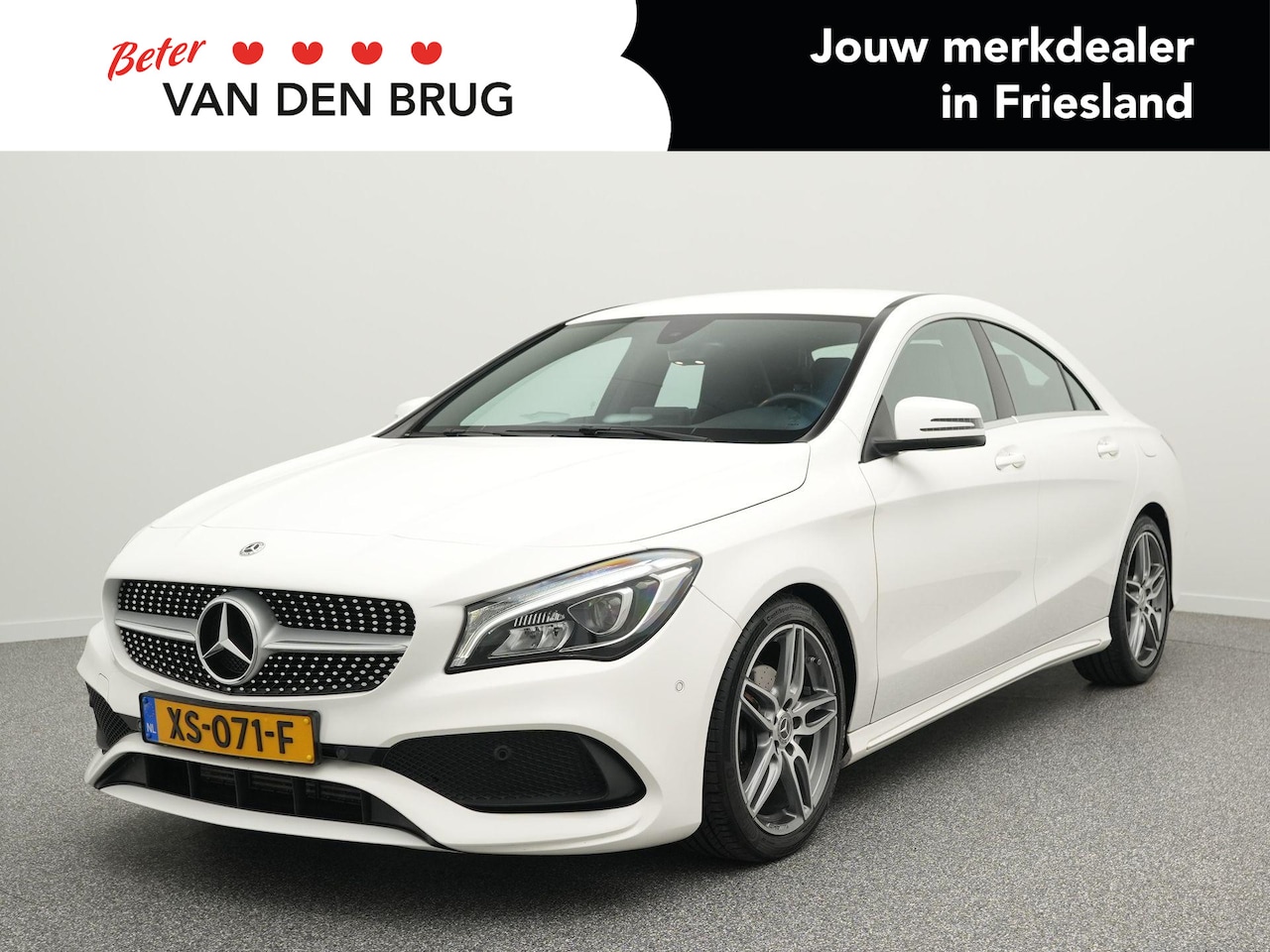 Mercedes-Benz CLA-Klasse - AMG-Line 180 122 PK | Navigatie | AMG-pakket | Stoelverwarming | Achteruitrijcamera | LED- - AutoWereld.nl