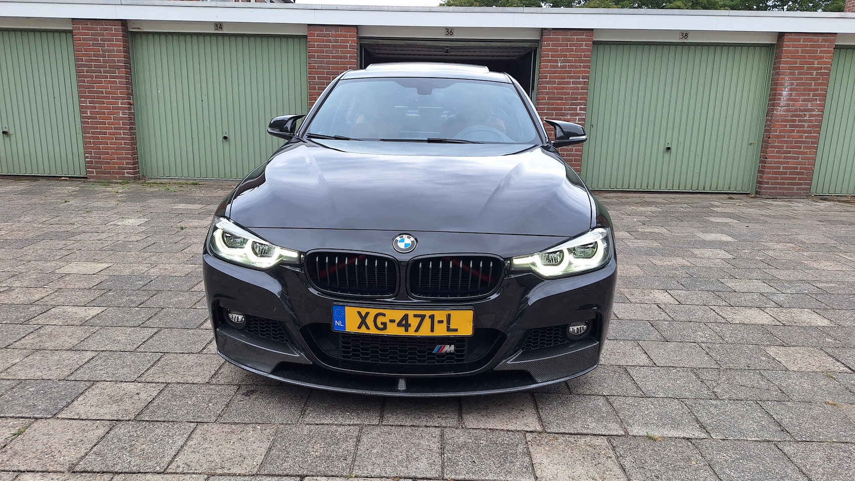 BMW 3-serie - 318i M Sport Edition - AutoWereld.nl