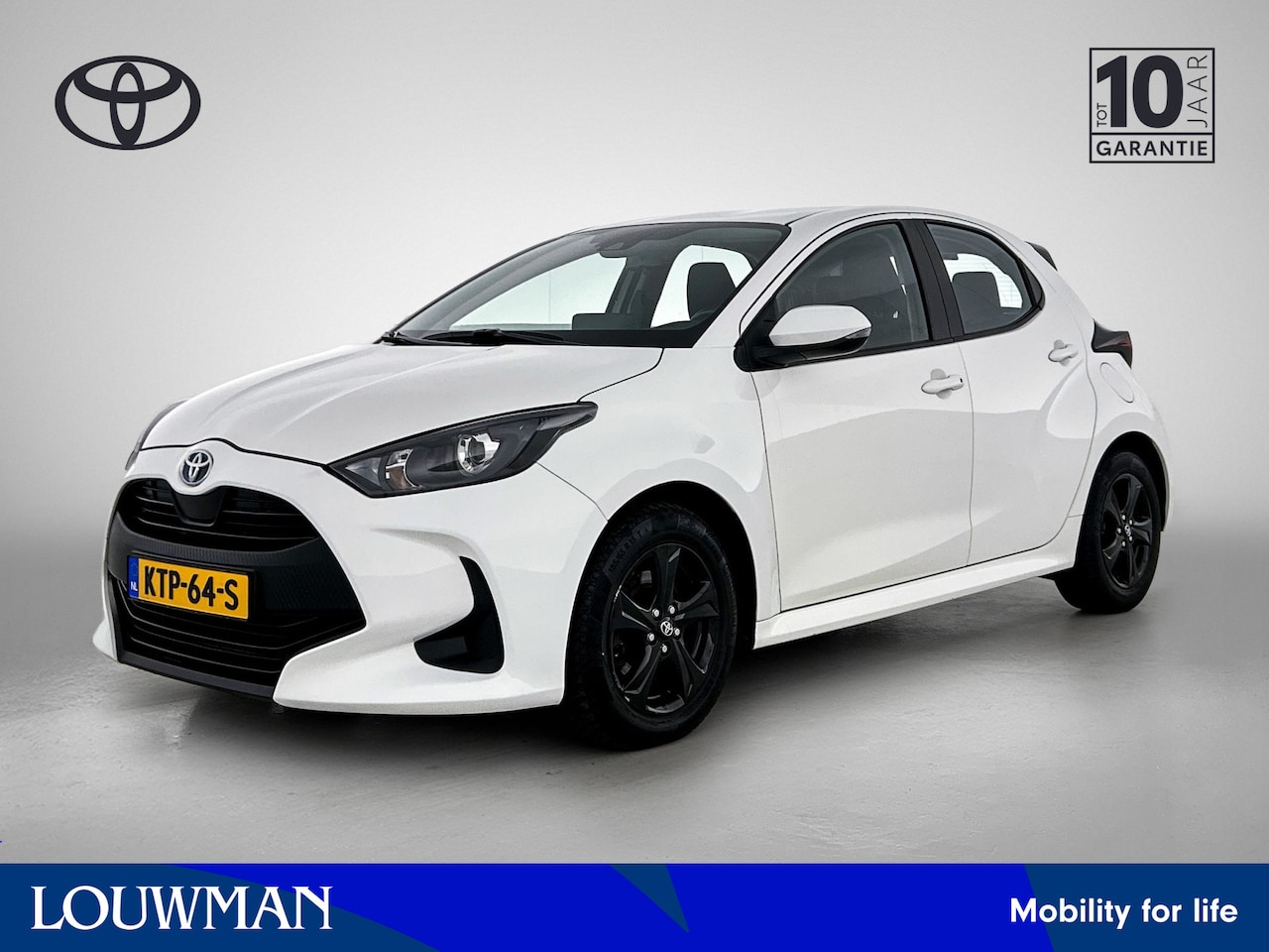 Toyota Yaris - 1.5 Hybrid Active | Navigatie | Stoelverwarming | Licht Metalen Velgen | - AutoWereld.nl