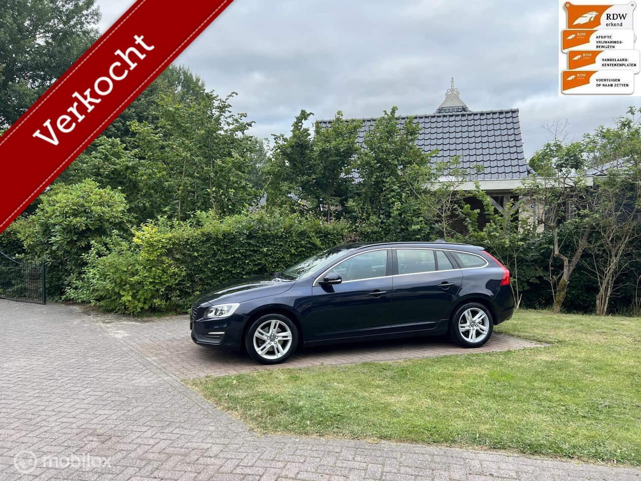Volvo V60 - 2.0 D2 Momentum 2.0 D2 Momentum - AutoWereld.nl