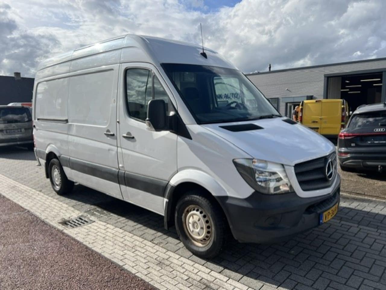 Mercedes-Benz Sprinter - 313 CDI 95KW 366 L2H2 EURO6!!! - AutoWereld.nl