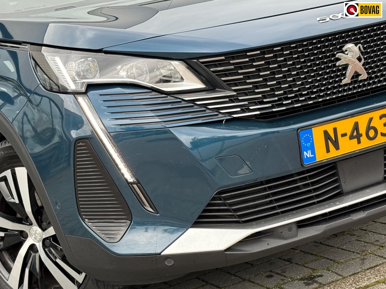 Peugeot 5008 - 1.2 PureTech GT - Bleu Célèbes - Panoramisch schuifdak - Chique - AutoWereld.nl