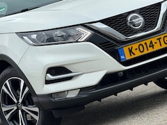 Nissan Qashqai - 1.3 DIG-T N-Connecta 160pk Automaat - Pearl White metallic - Panorama/Camera/Carplay