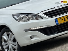 Peugeot 308 SW - 1.2 e-THP Blue Lease Executive - Blanc Nacre - Panorama/Boekjes - Fris