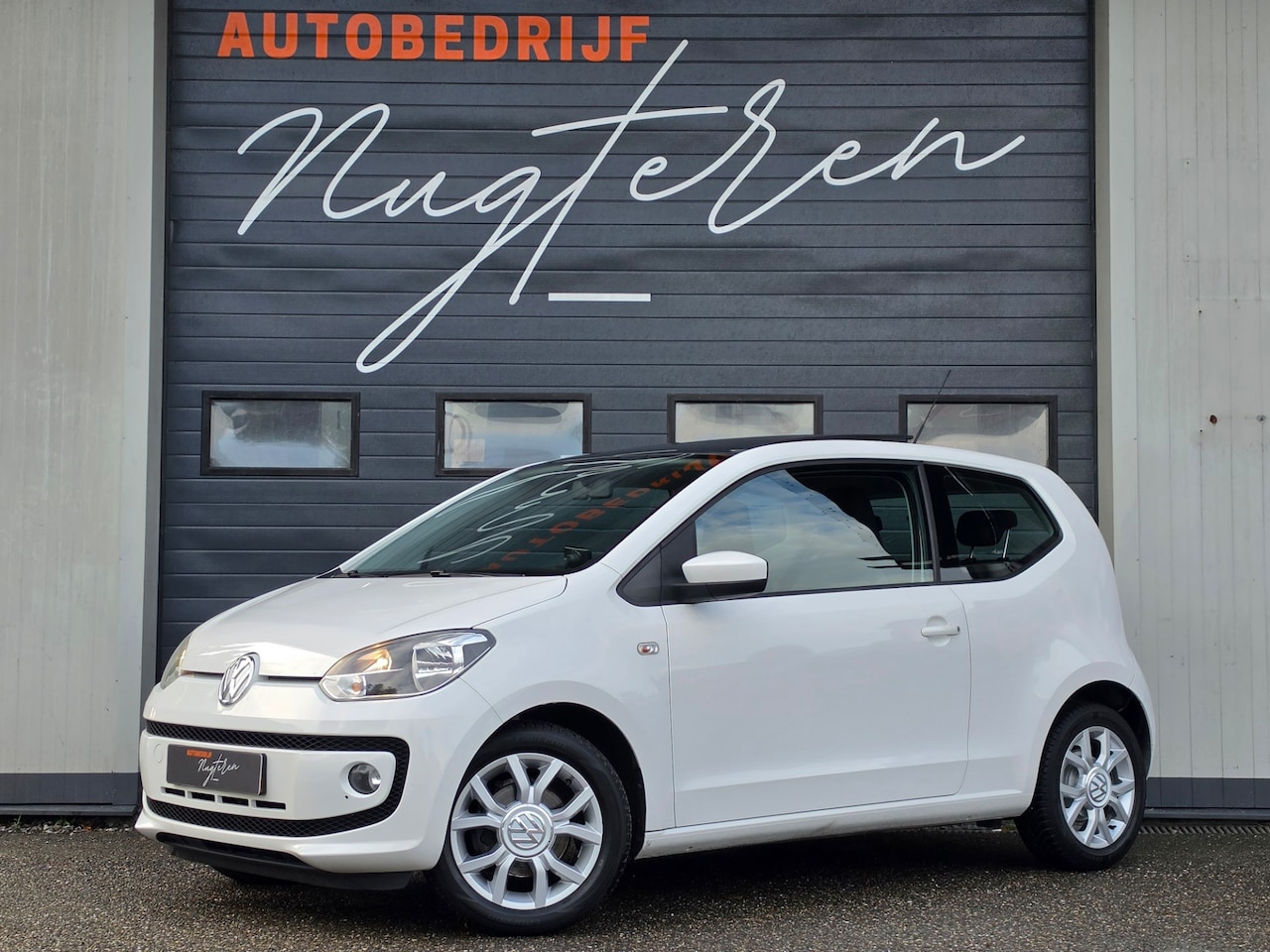 Volkswagen Up! - 1.0 high up!|Panoramadak|Stoelverwarming| - AutoWereld.nl
