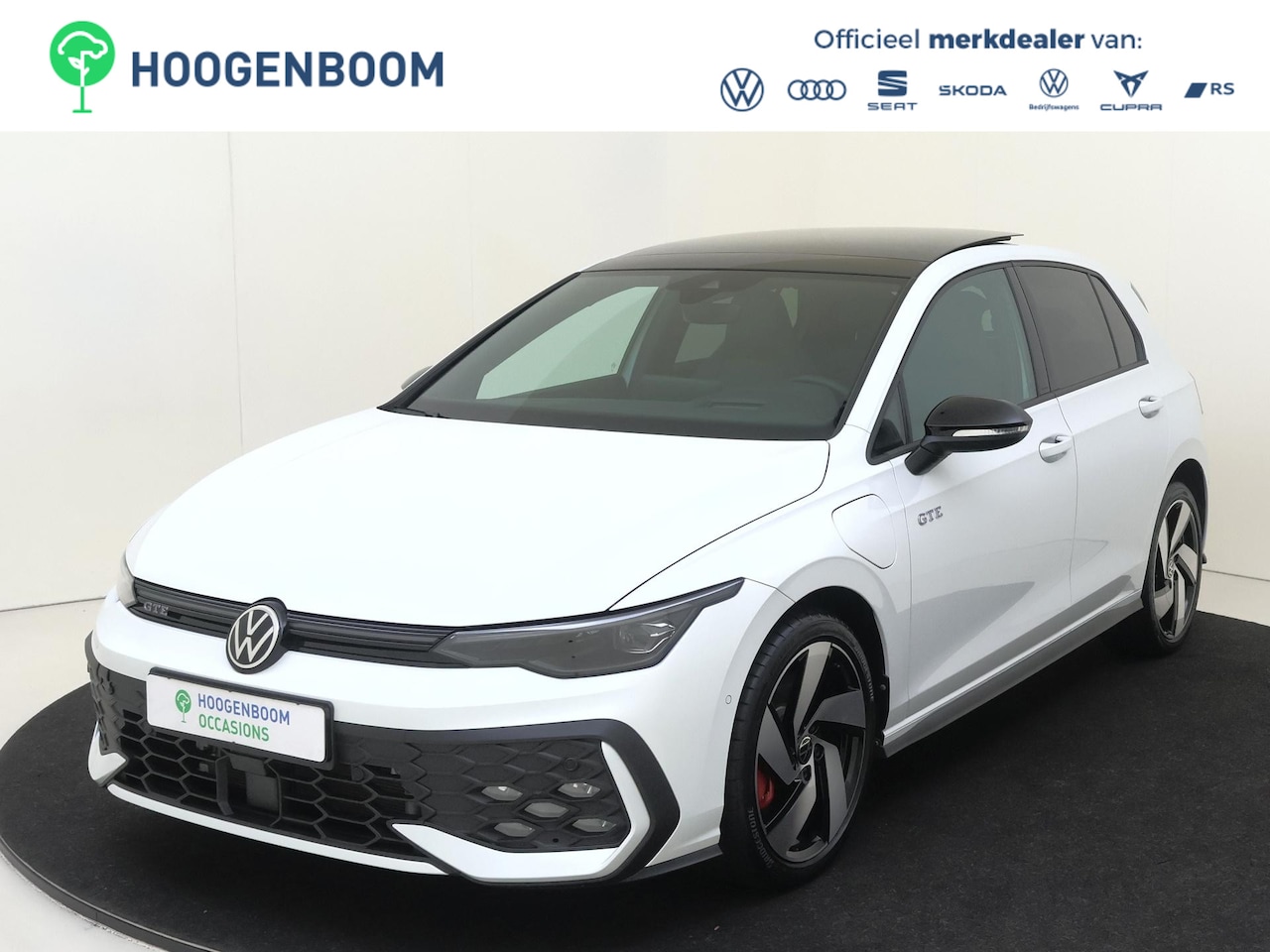 Volkswagen Golf - 1.5 eHybrid GTE | SoH 95% | Panoramadak | Leder pakket ‘Vienna’ | Trekhaak | Black style | - AutoWereld.nl