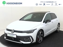 Volkswagen Golf - 1.5 eHybrid GTE | SoH 95% | Panoramadak | Leder pakket ‘Vienna’ | Trekhaak | Black style |