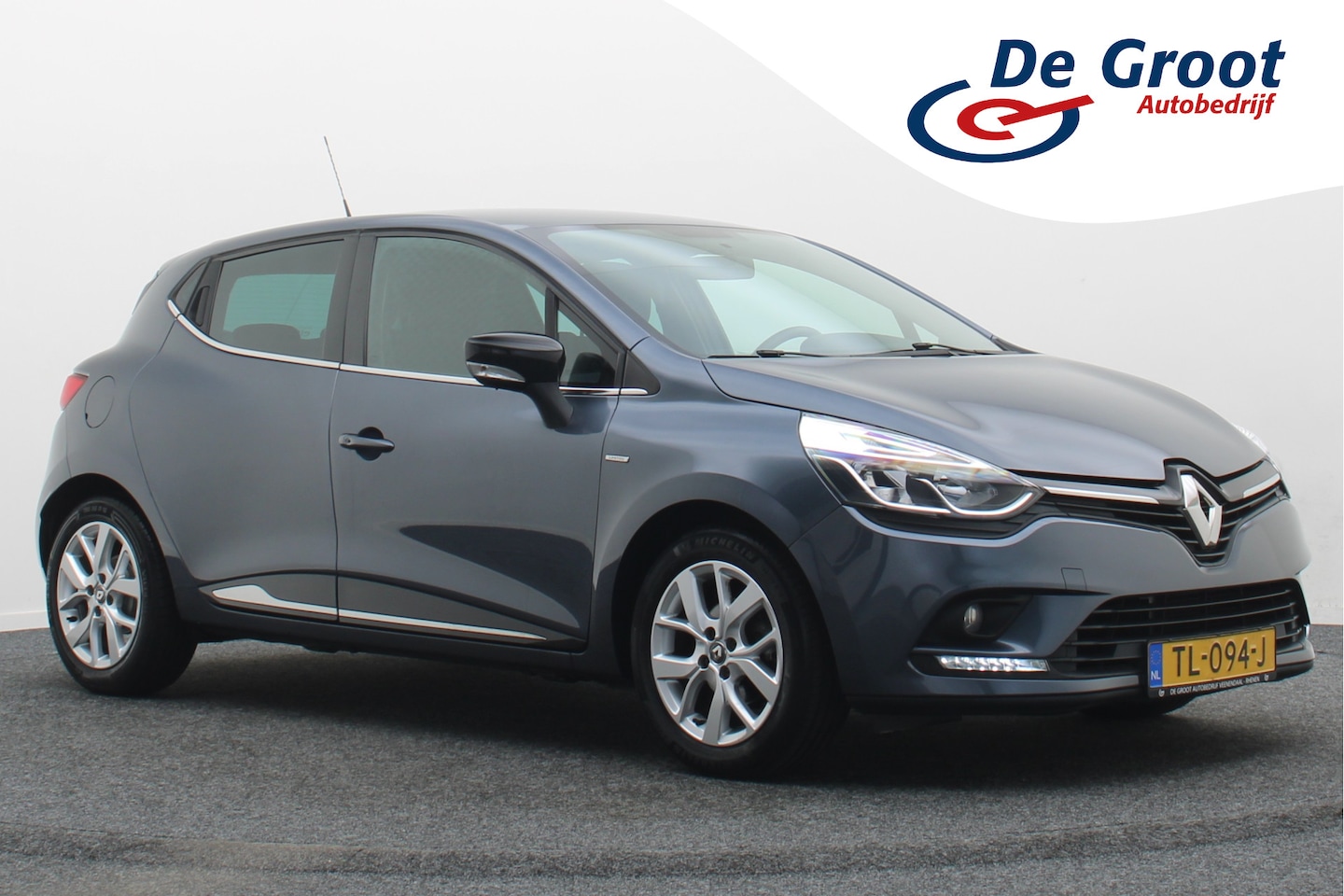 Renault Clio - 0.9 TCe Limited Keyless, Navigatie, Cruise, DAB, PDC, 16" - AutoWereld.nl