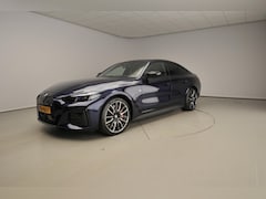 BMW i4 - M60 | M-Sportpakket | LED | Leder | HUD | Active Cruise | Panoramadak | Sportstoelen | DAB