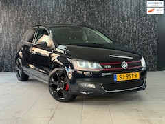 Volkswagen Polo - 1.4-16V Highline
