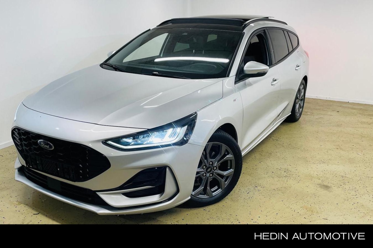 Ford Focus Wagon - 1.0 EcoBoost Hybrid ST Line X 1.0 EcoBoost Hybrid ST Line X - AutoWereld.nl