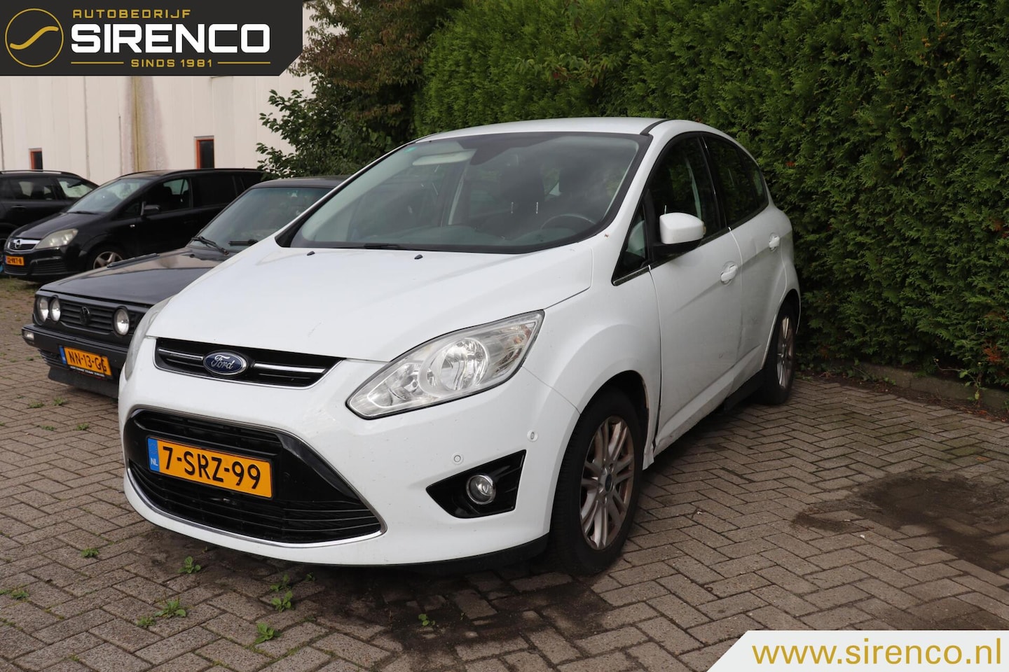 Ford C-Max - 1.0 Titanium Ernstig lekke koppakking. Rijdt niet. Motor loopt niet. export of sloop - AutoWereld.nl