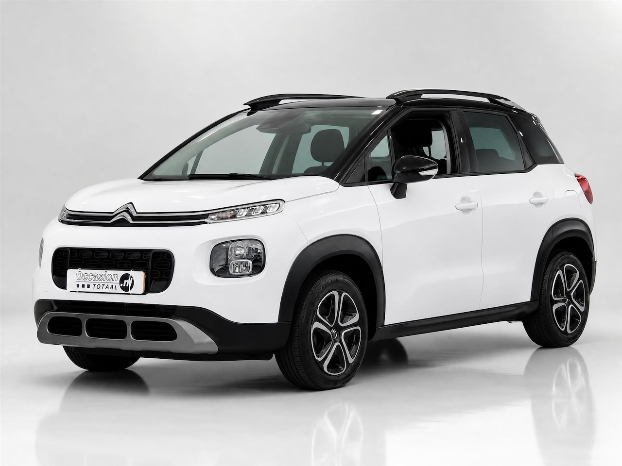 Citroën C3 Aircross - 1.2 PureTech Feel | Carplay | Navi | Cruise | Climate - AutoWereld.nl