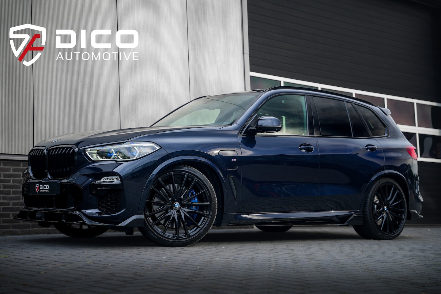 BMW X5 - xDrive45e 394 pk High Executive M-Sport /Pano-Dak /Night Vision /Laser /HUD /H&K /360° Cam - AutoWereld.nl