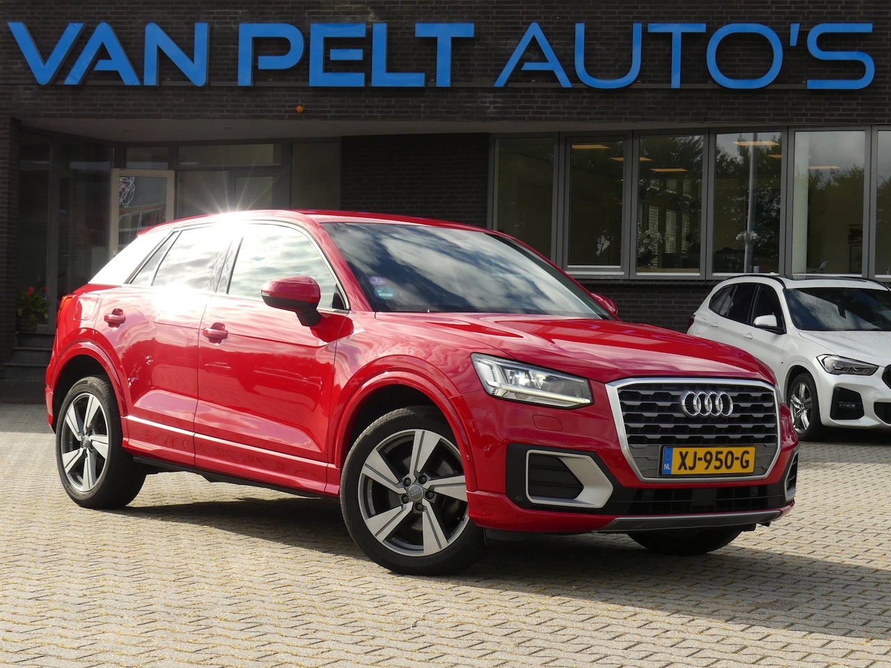 Audi Q2 - 1.0 TFSI Sport Limited / 18"inch / 2xPdc / Led / Trekhaak - AutoWereld.nl