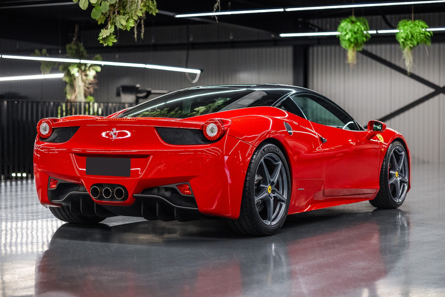 Ferrari 458 - 4.5 V8 Italia Btw auto, (€ 206.570,25 Ex B.T.W)  Eerste Lak - AutoWereld.nl