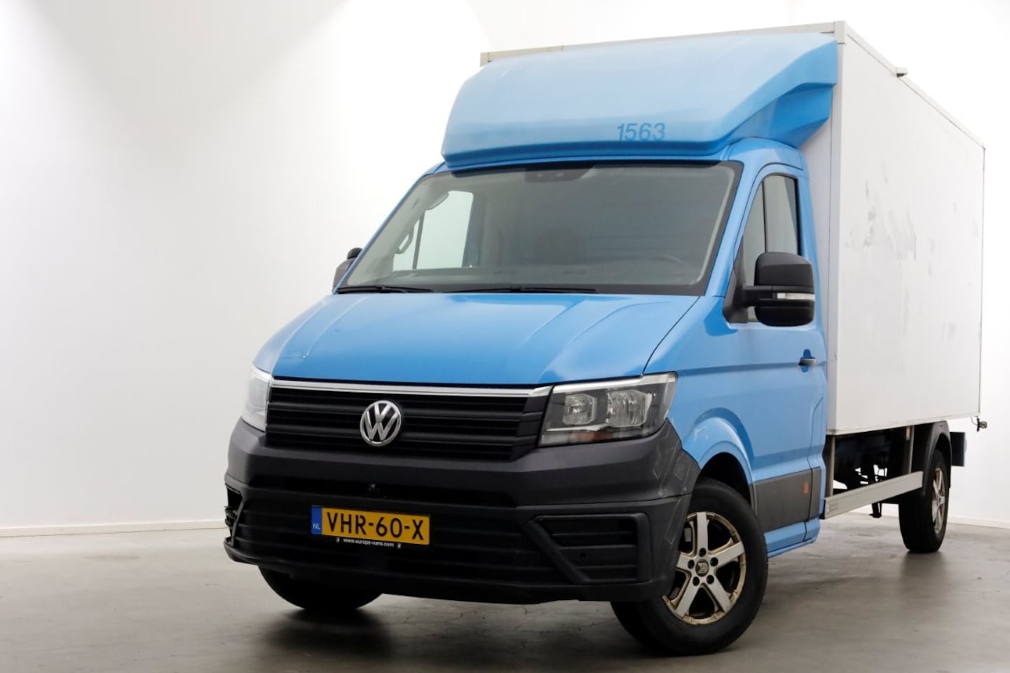 Volkswagen Crafter - 35 2.0 TDI E6 Bakwagen met achterdeuren 2-Persoons 12-2020 - AutoWereld.nl