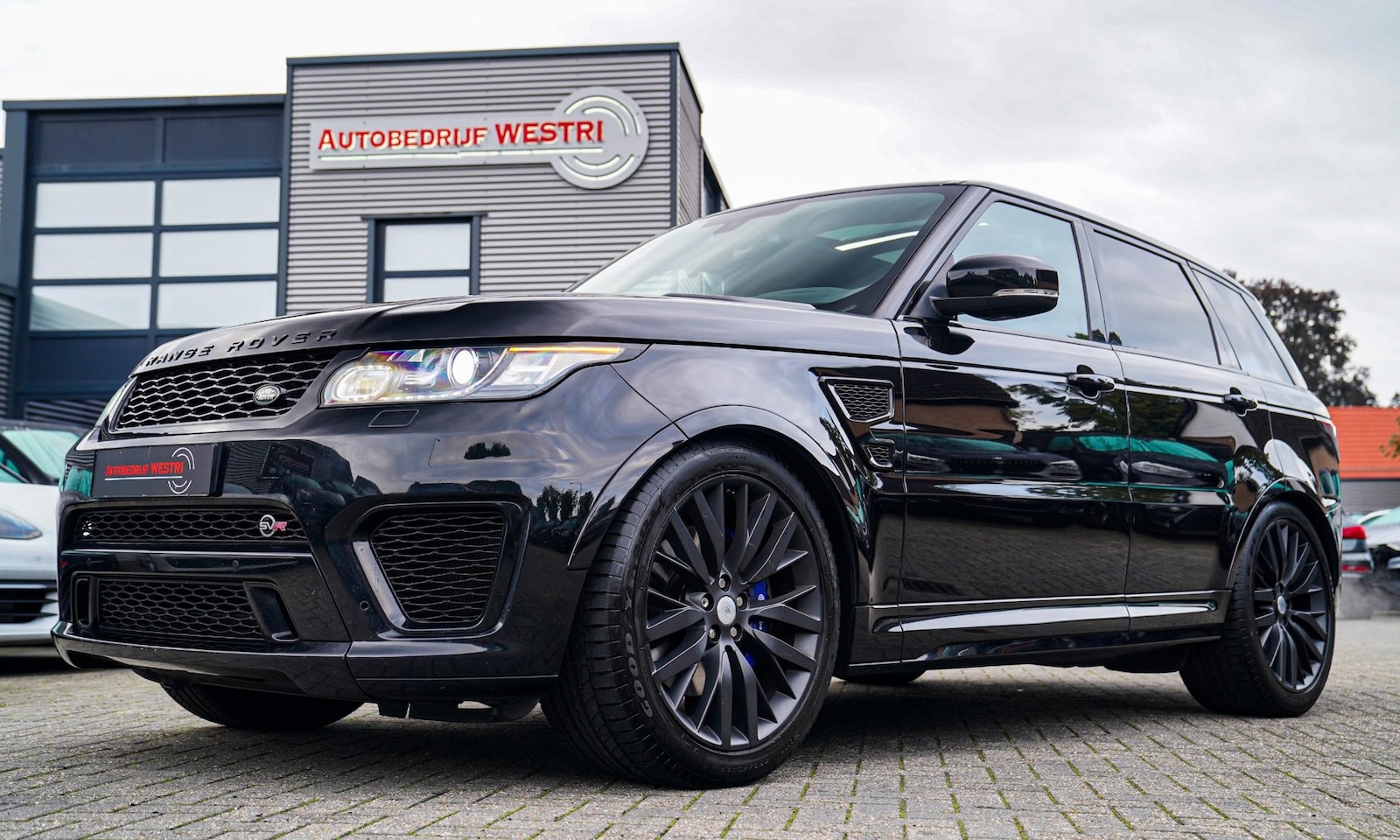 Land Rover Range Rover Sport - 5.0 V8 Supercharged SVR | Panorama | SVR Kuipstoelen | Alcantara Hemel | Lane Assist | 551 - AutoWereld.nl