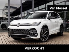 Volkswagen Tiguan - 1.5 eHybrid R-Line Edition | PANORAMA/SCHUIF-KANTELDAK | ADAPTIVE CRUISE CONTROL. | ACHTER