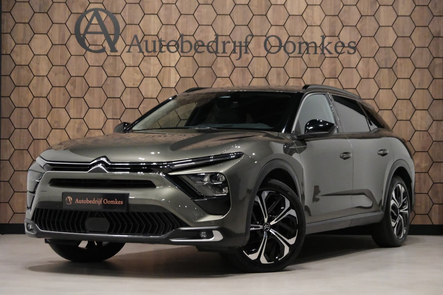 Citroën C5 X - 1.2 PureTech SHINE |20.406km| Leder/Navi/Camera/Adaptive Cruise ALS NIEUW - AutoWereld.nl