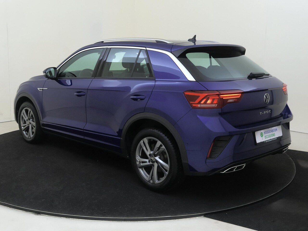 Volkswagen T-Roc - 1.0 TSI R-Line | Digital cockpit Pro | Adaptieve cruise control | Lane assist | Stoelverwa - AutoWereld.nl